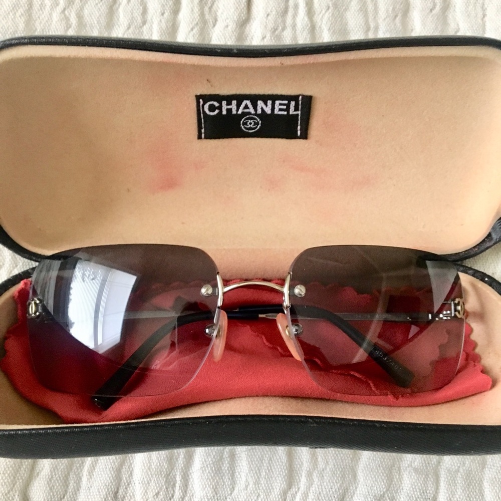 Authentic Chanel Sunglasses great condition!